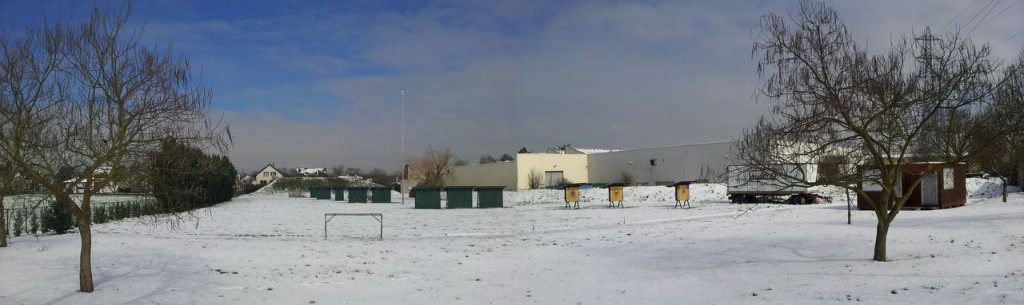 Le terrain extérieur le 13 mars 2013 sous la neige